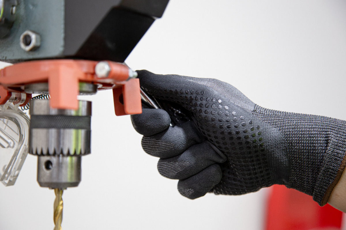 Cut-Less Korplex Glove with Nitrile Dotted Palm, ANSI A4