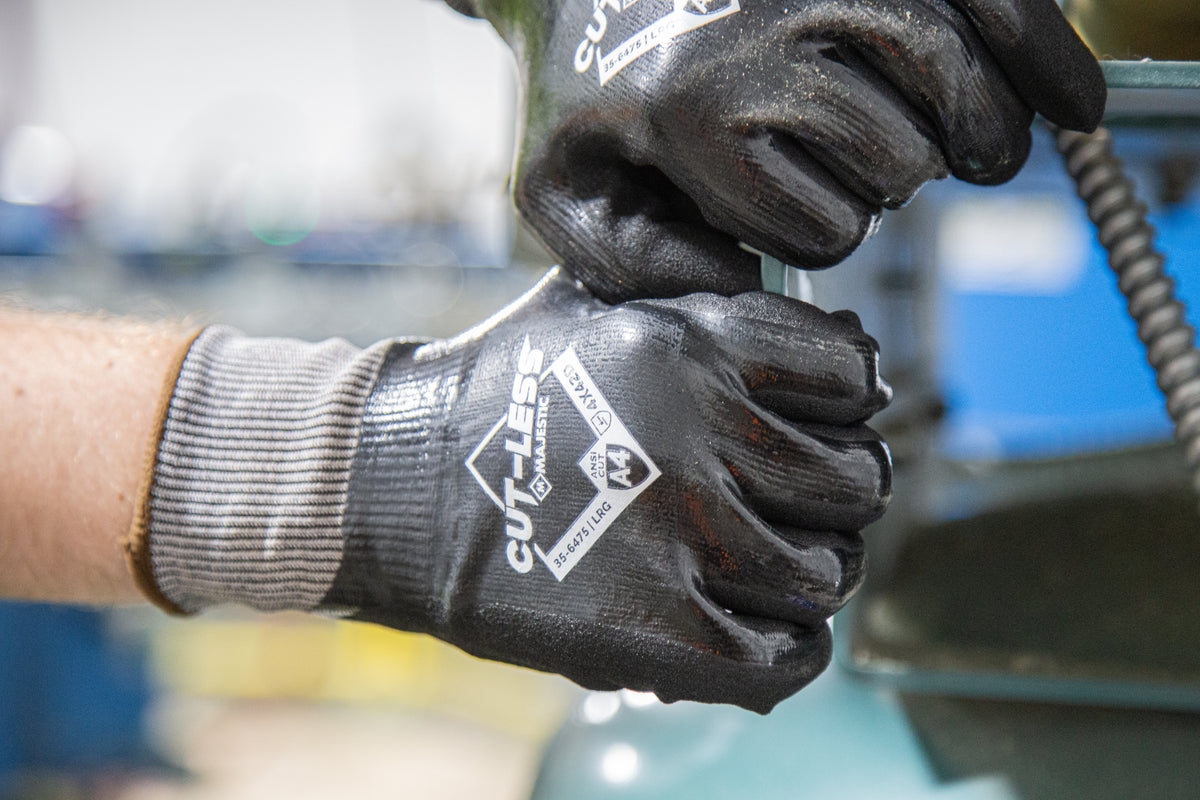 Cut-Less Korplex Glove with Full Dip Flat Nitrile and Sandy Foam Nitrile Palm, 18g, ANSI A4