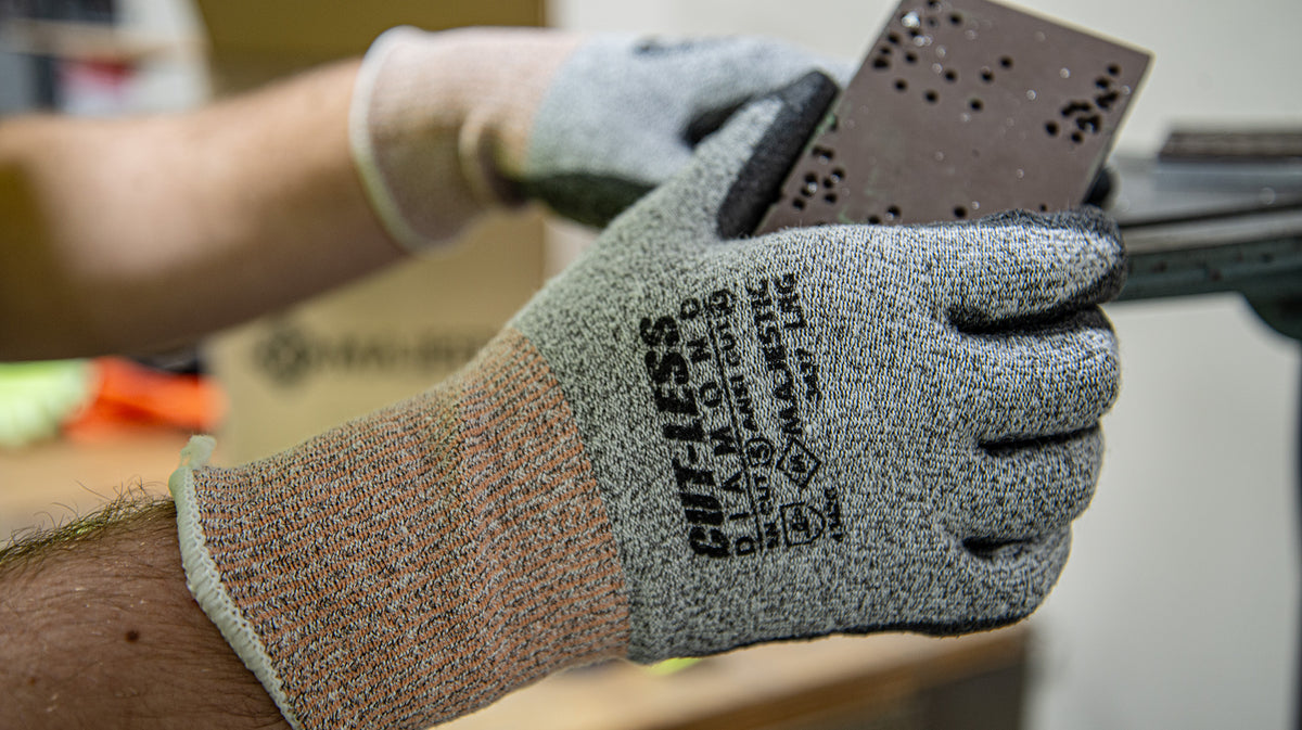 Cut-Less Dyneema Glove with Polyurethane Palm, 13g, ANSI A3