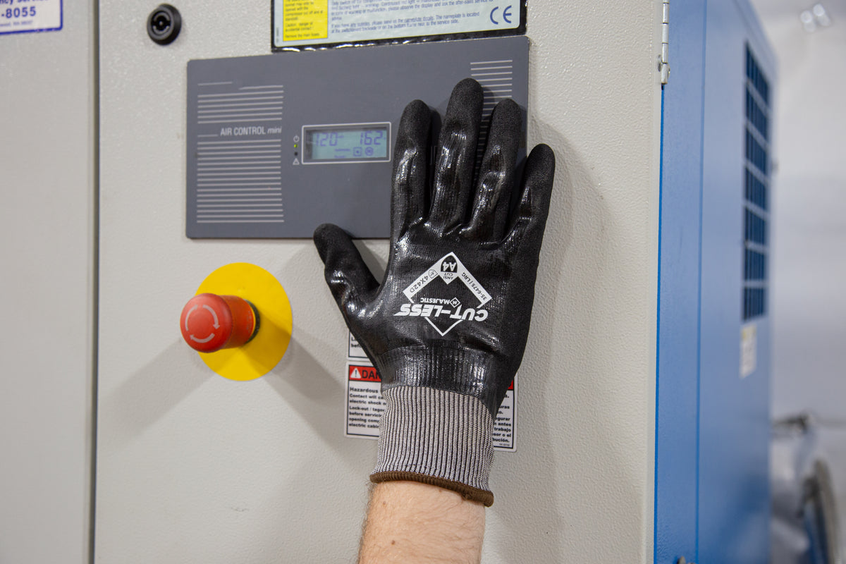 Cut-Less Korplex Glove with Full Dip Flat Nitrile and Sandy Foam Nitrile Palm, 18g, ANSI A4
