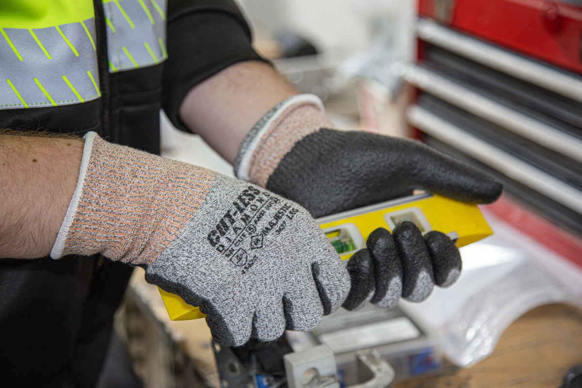 Cut-Less Dyneema Glove with Polyurethane Palm, 13g, ANSI A3