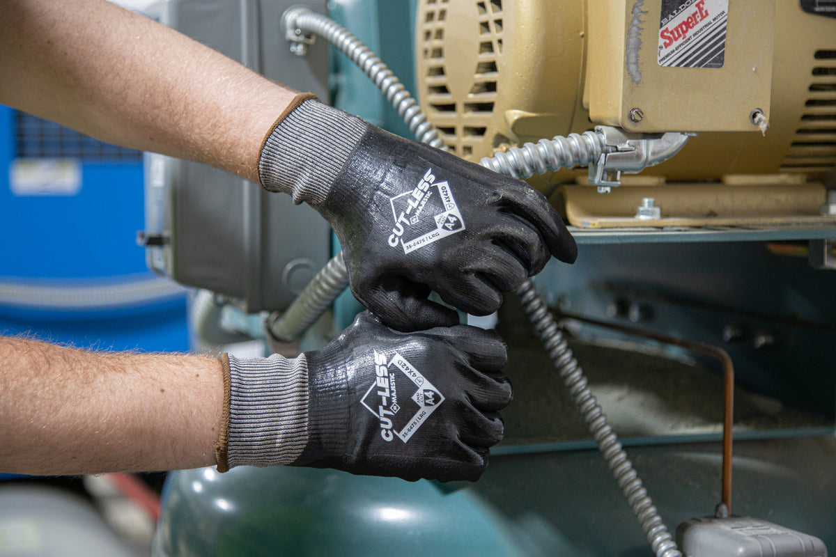 Cut-Less Korplex Glove with Full Dip Flat Nitrile and Sandy Foam Nitrile Palm, 18g, ANSI A4
