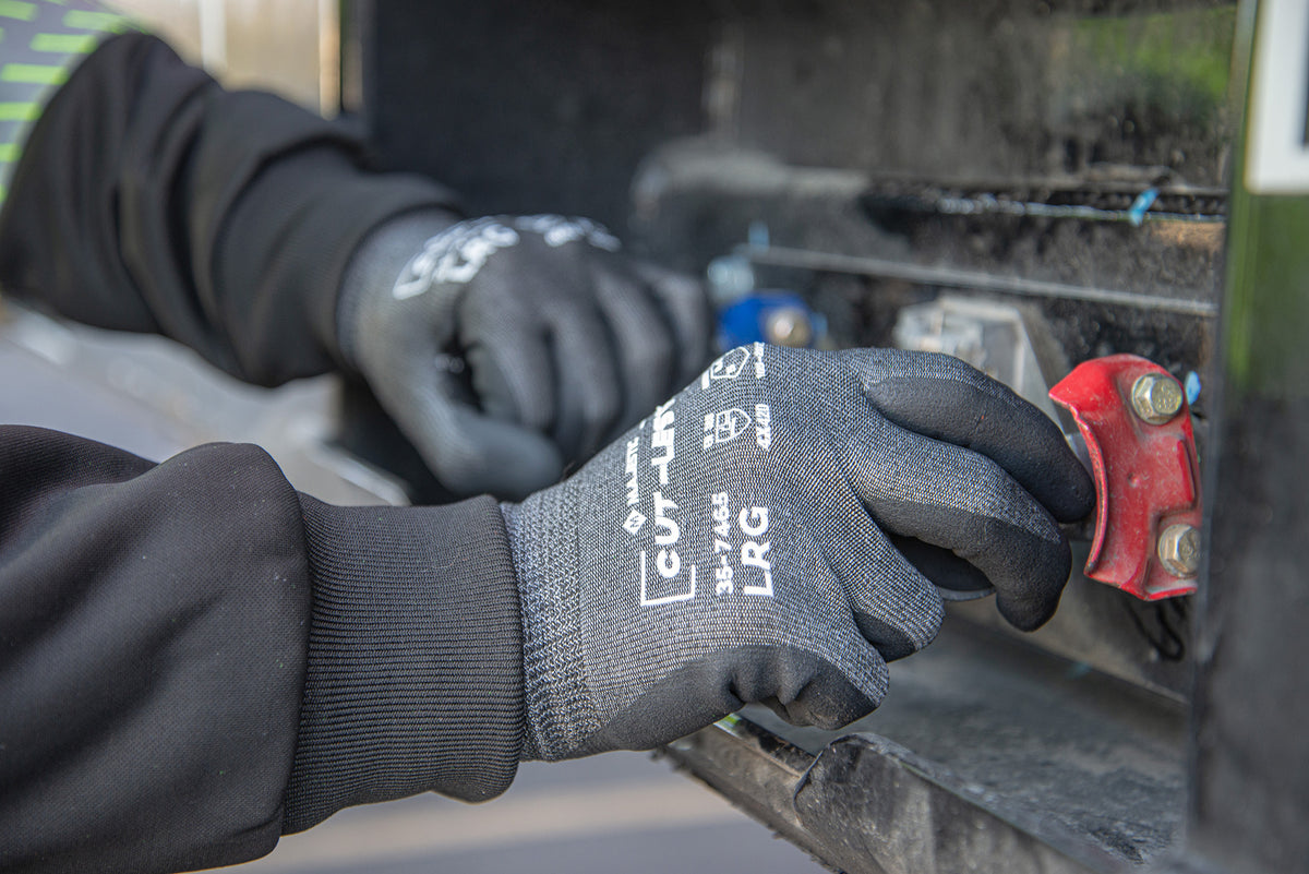 Cut-Less Korplex Glove with Foam Nitrile Palm, 18g, ANSI A4
